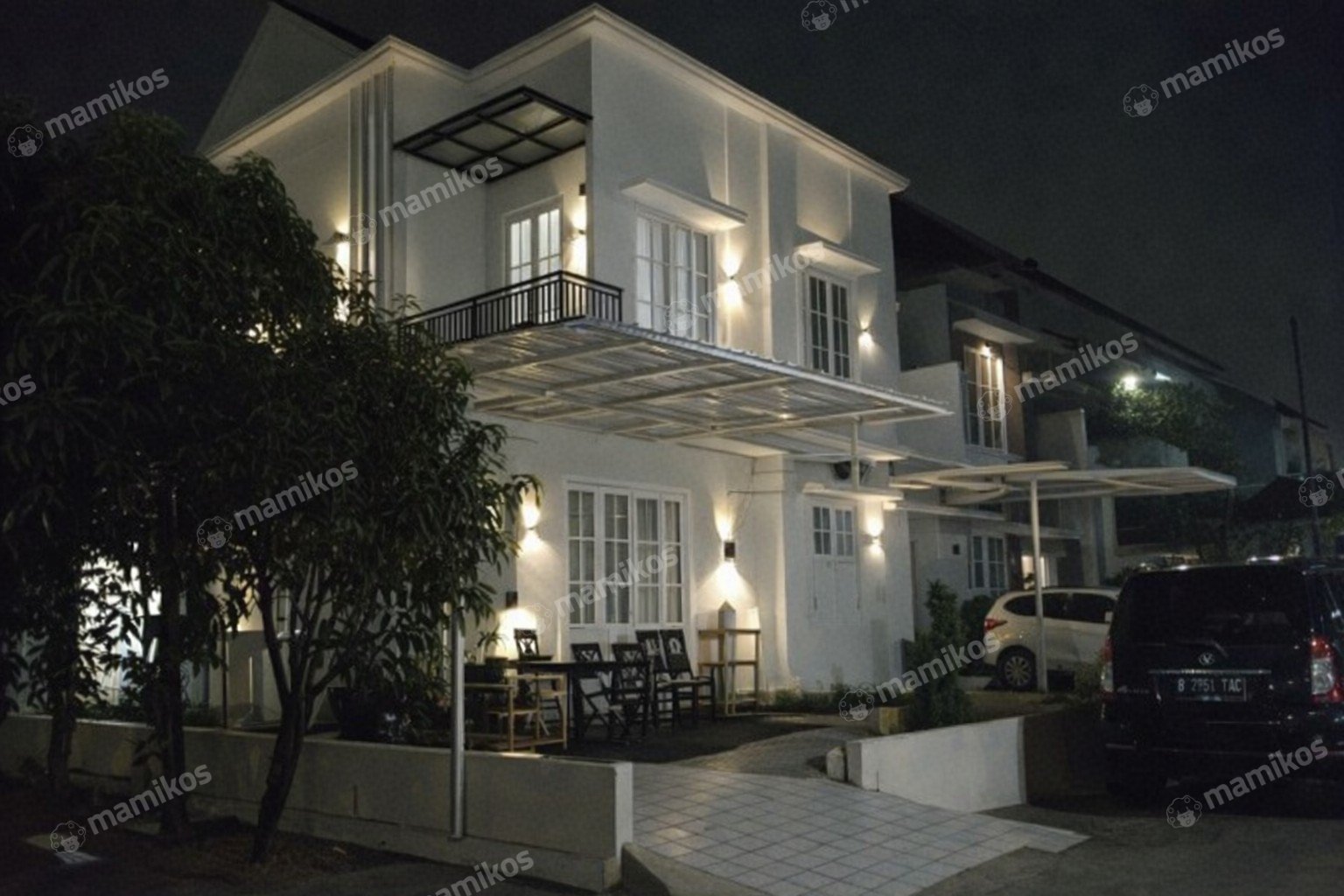 Rumah Sertifikat SHM 8 Kamar Tidur 7 Kamar Mandi Cakung Jakarta Timur