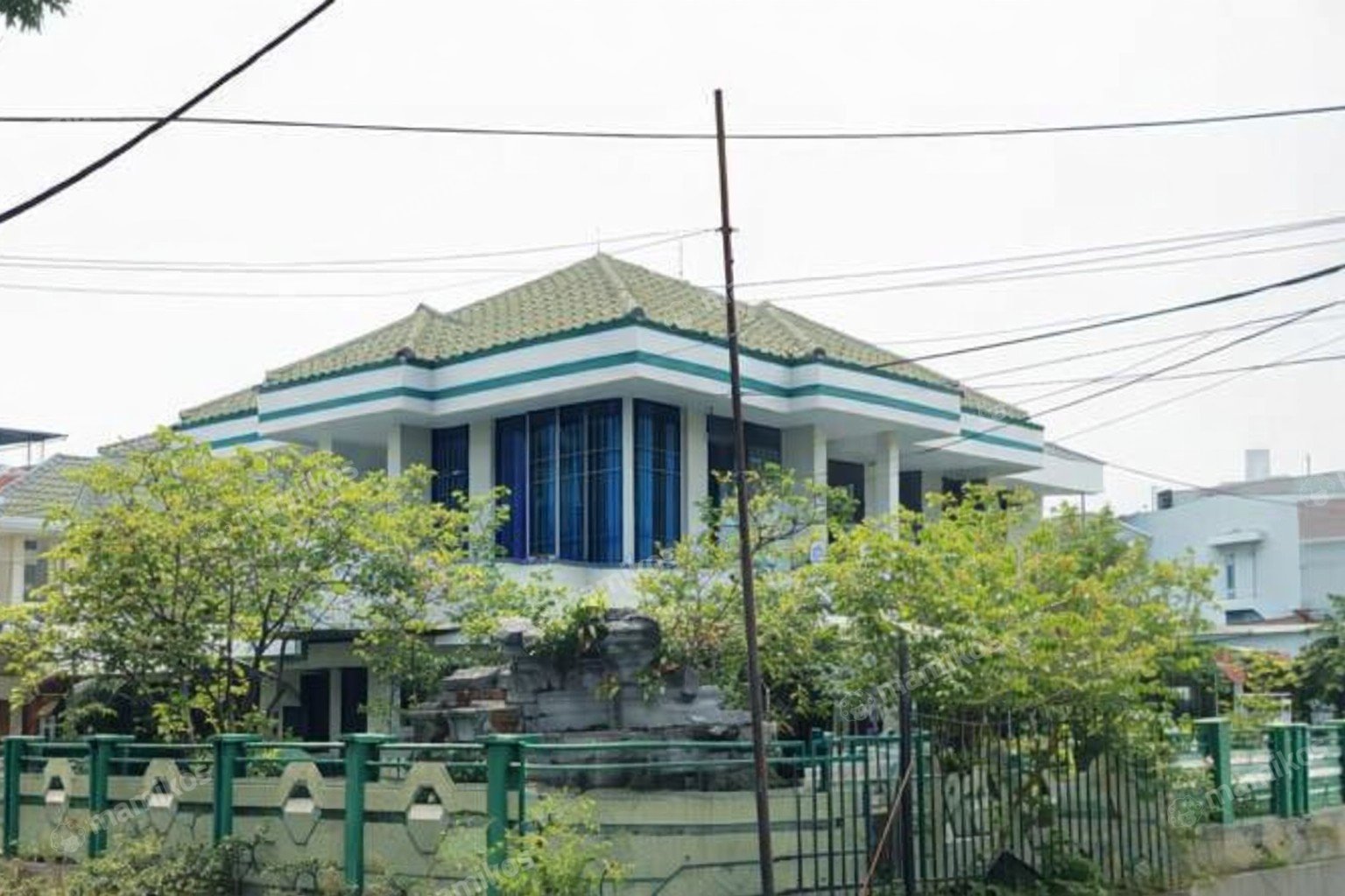Rumah Sertifikat SHM 8 Kamar Tidur 6 Kamar Mandi Kalideres Jakarta Barat