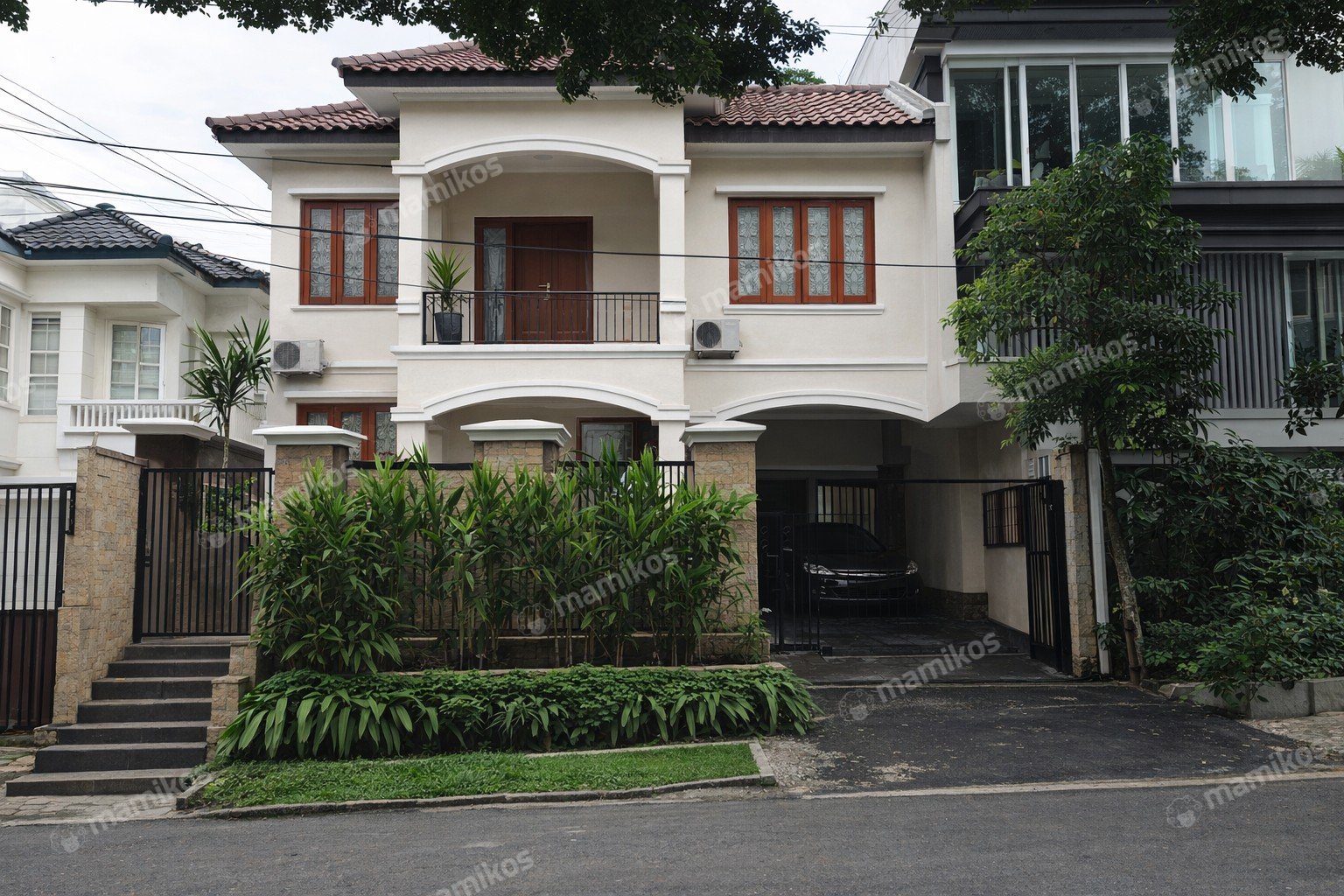 Rumah Sertifikat SHM 5 Kamar Tidur 5 Kamar Mandi Kebayoran Baru Jakarta Selatan - Photo 2