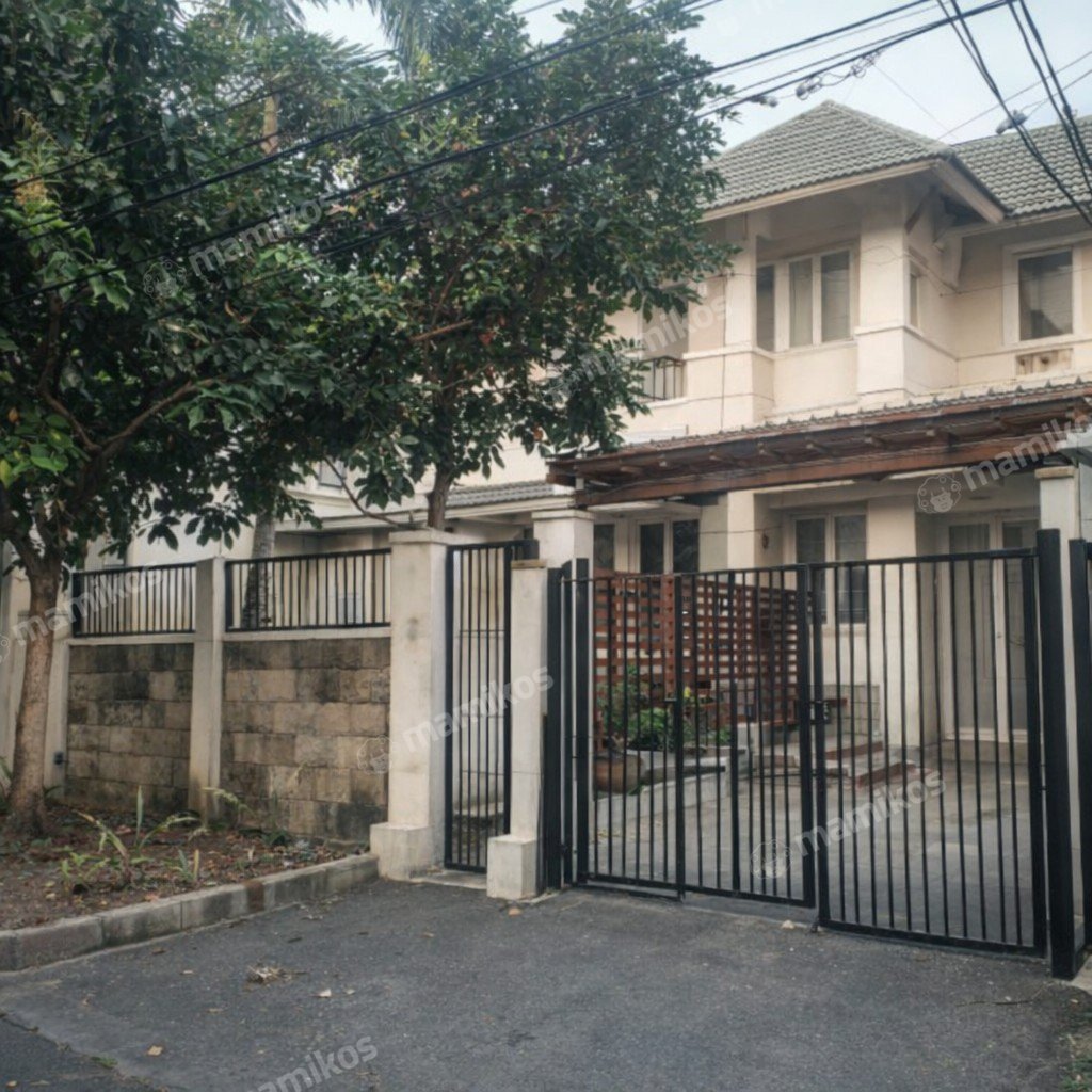 Rumah Sertifikat SHM 4 Kamar Tidur 4 Kamar Mandi Senopati Jakarta Selatan - Photo 2