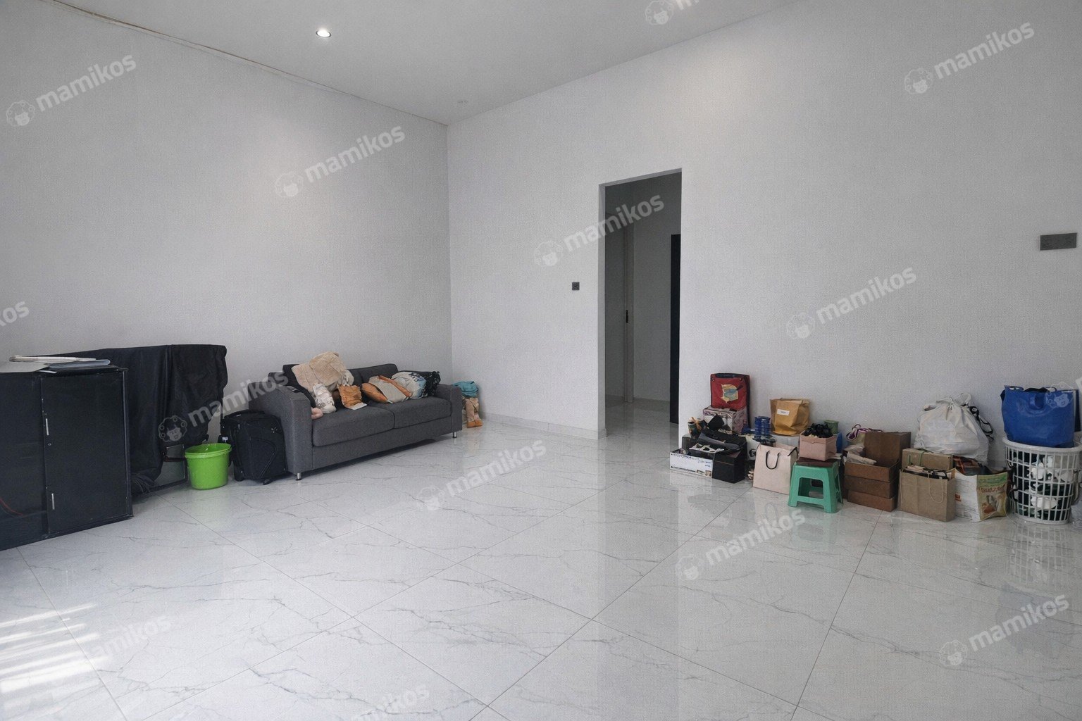 Rumah Sertifikat SHM 5 Kamar Tidur 3 Kamar Mandi Citra Garden Jakarta Barat - Photo 2