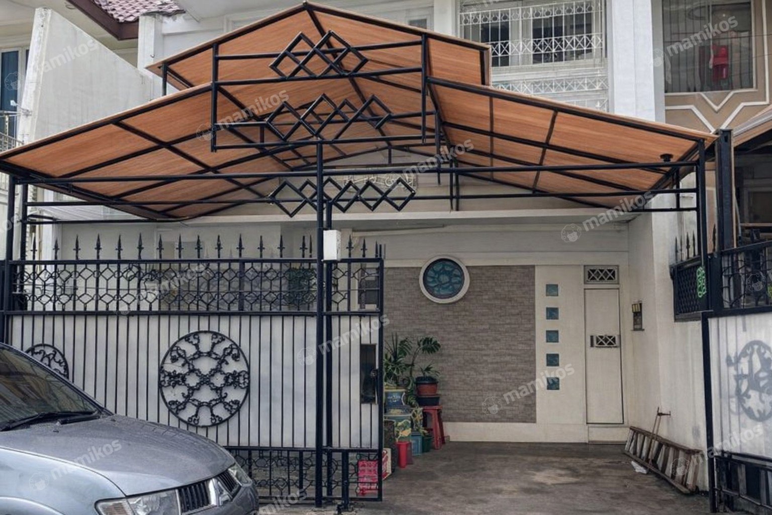 Rumah Sertifikat SHM 6 Kamar Tidur 2 Kamar Mandi Permata Buana Jakarta Barat