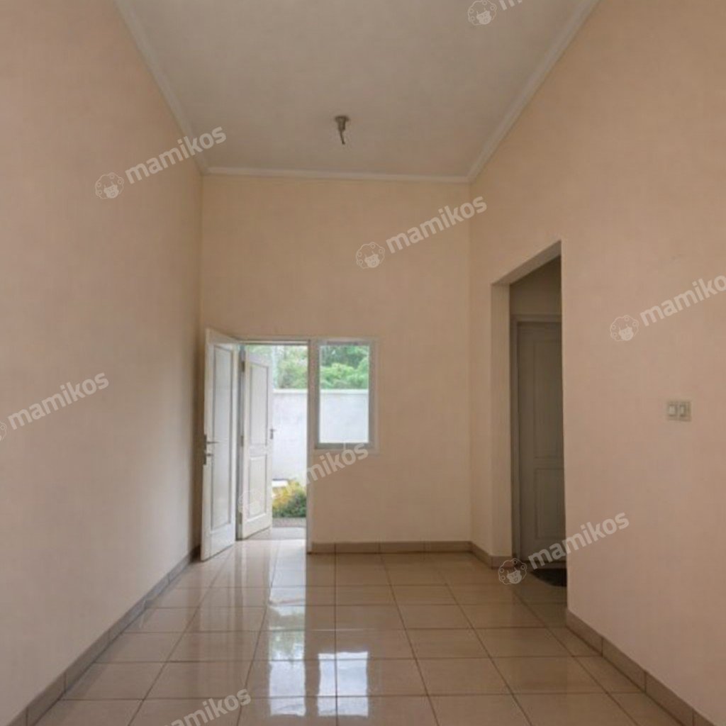 Rumah Sertifikat SHM 3 Kamar Tidur 2 Kamar Mandi Kota Wisata Jakarta Timur - Photo 5
