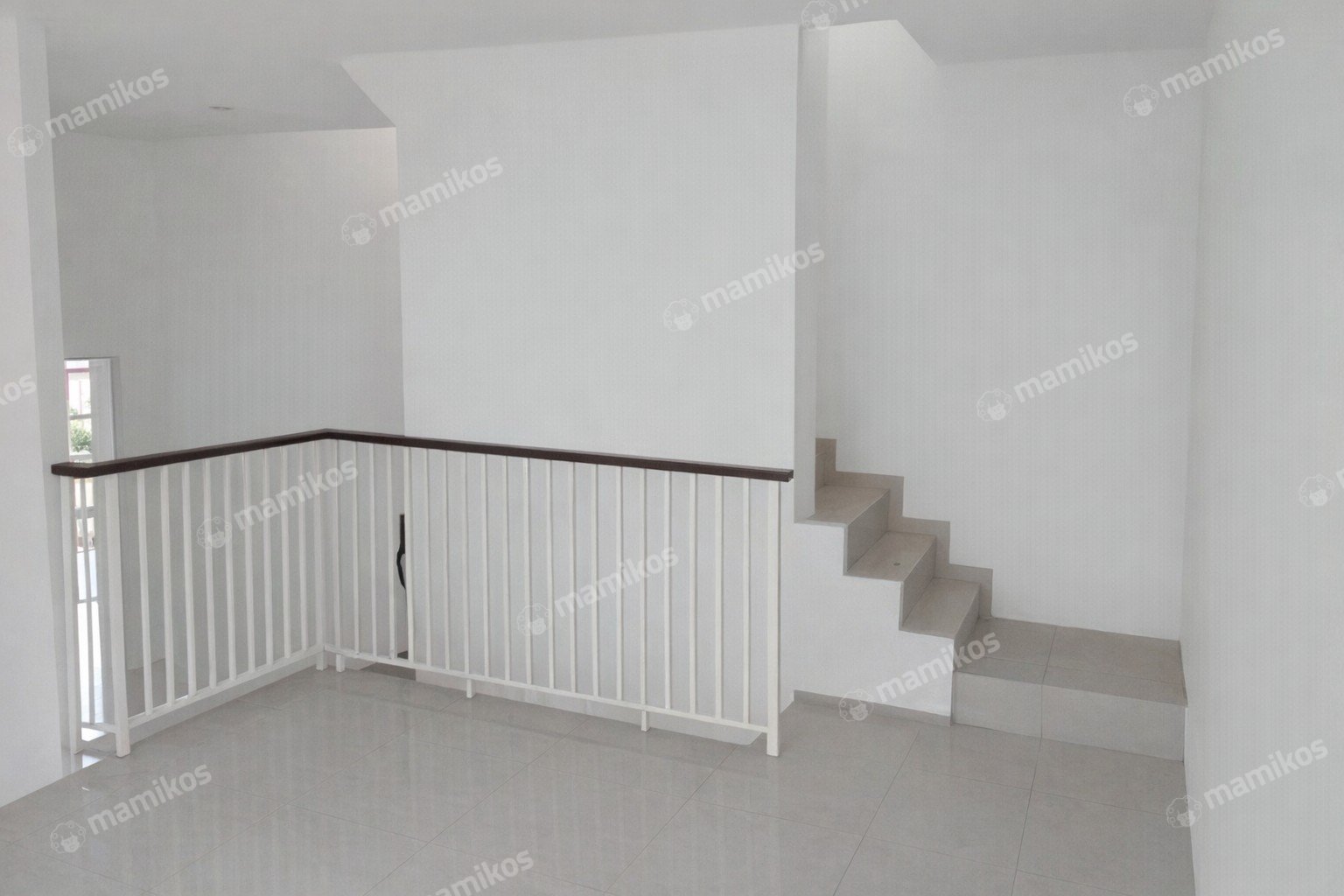 Rumah Sertifikat SHM 5 Kamar Tidur 4 Kamar Mandi Citra Garden Jakarta Barat - Photo 3