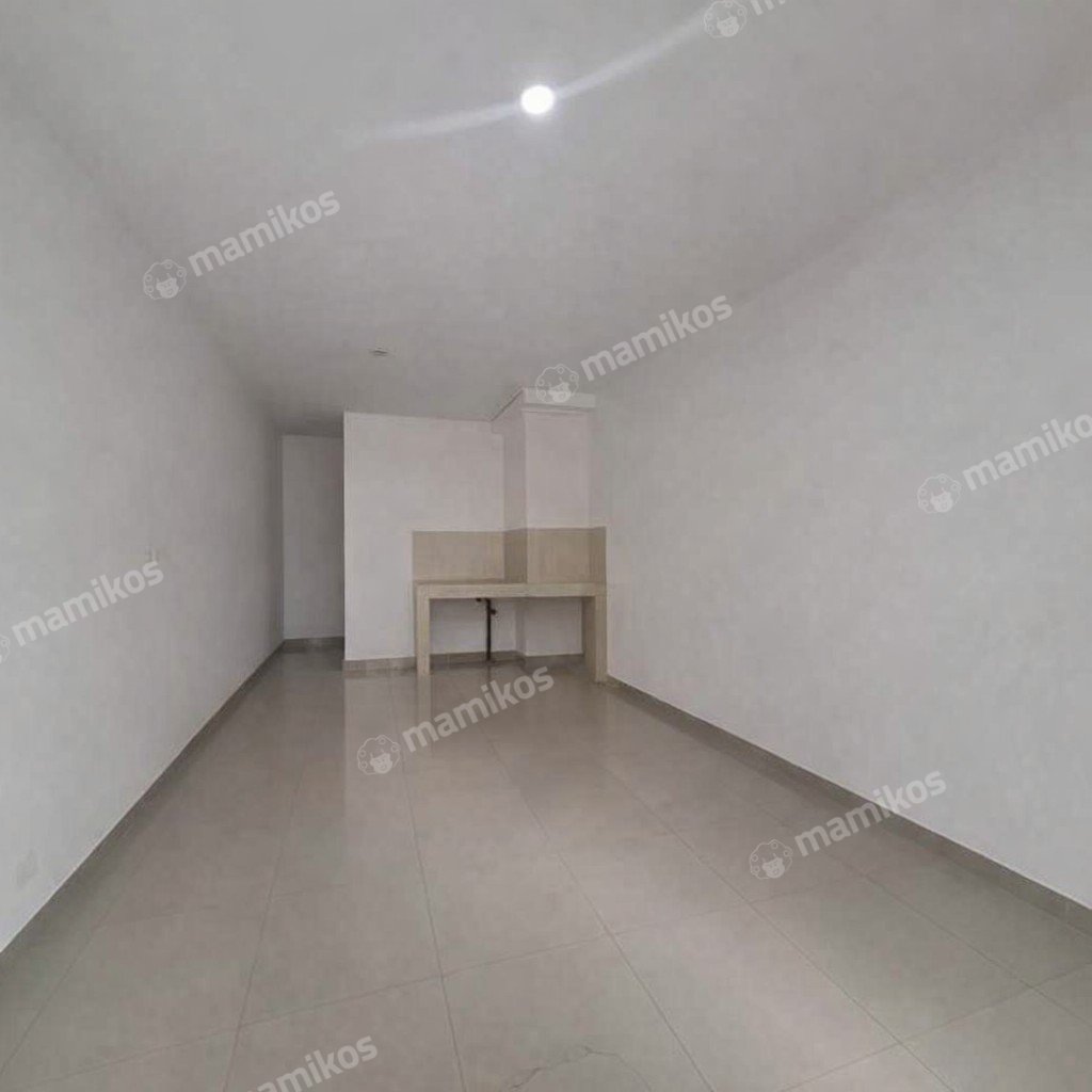 Rumah Sertifikat SHM 3 Kamar Tidur 3 Kamar Mandi Tanjung Duren Jakarta Barat - Photo 2