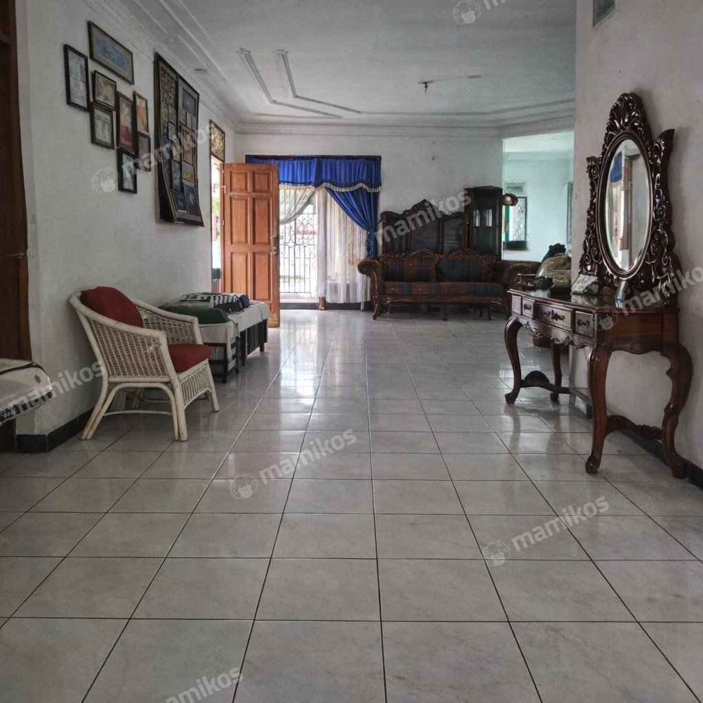 Rumah Sertifikat SHM 5 Kamar Tidur 4 Kamar Mandi Kebon Jeruk Jakarta Barat - Photo 4