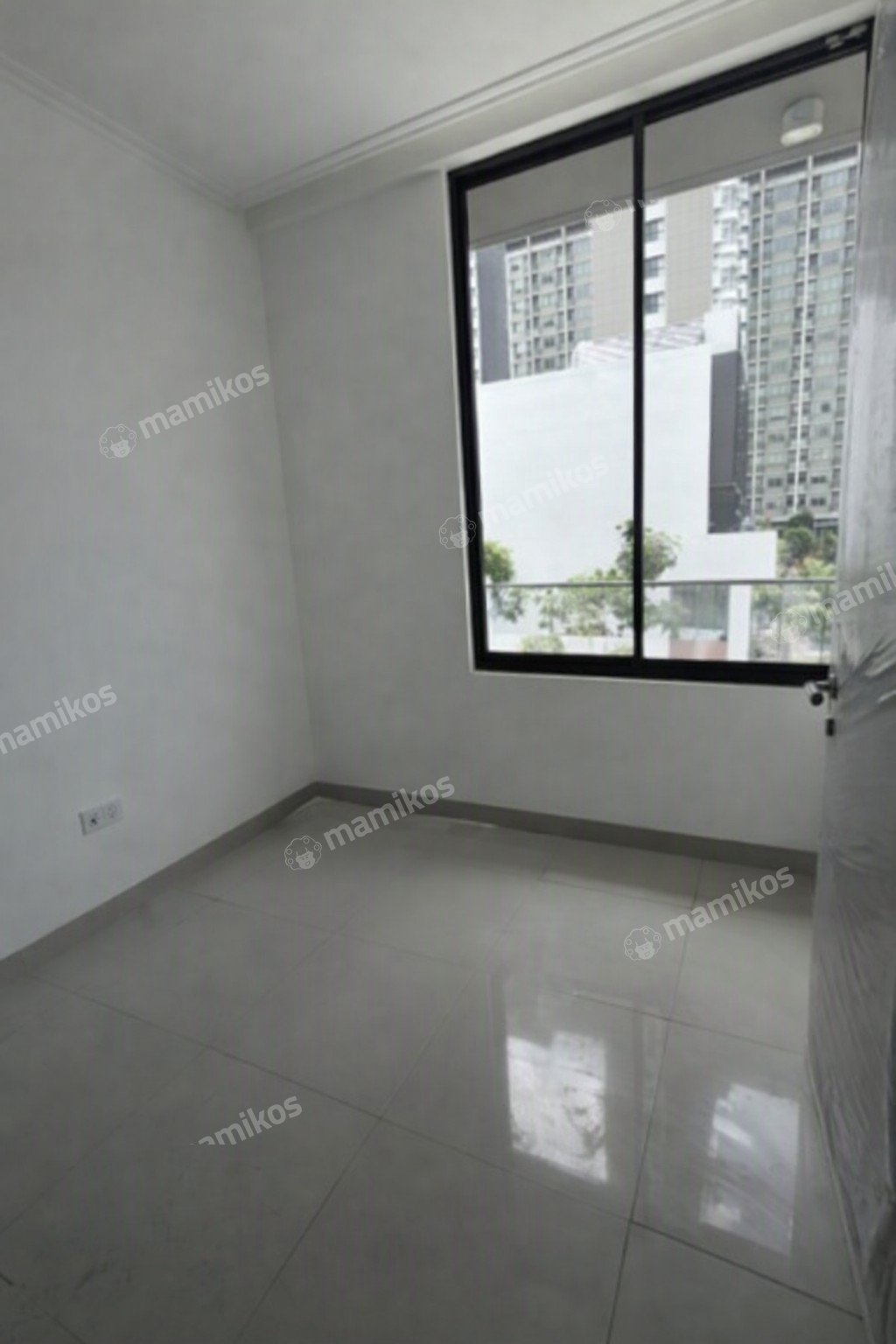 Rumah Sertifikat SHM 3 Kamar Tidur 3 Kamar Mandi Pantai Indah Kapuk 2 Jakarta Utara - Photo 4