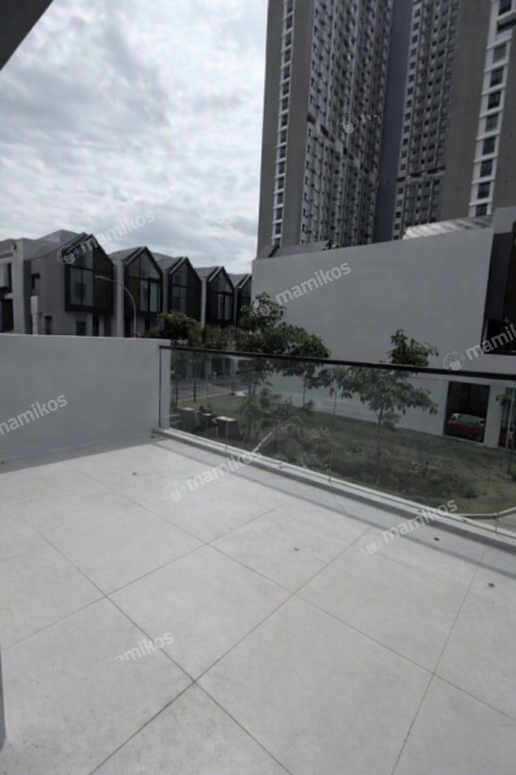 Rumah Sertifikat SHM 3 Kamar Tidur 3 Kamar Mandi Pantai Indah Kapuk 2 Jakarta Utara - Photo 5