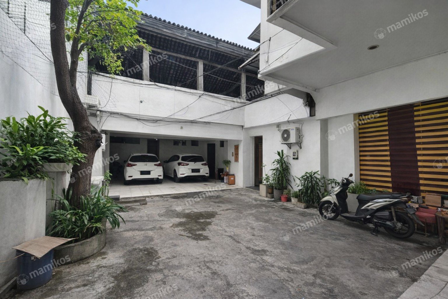 Rumah Sertifikat SHM 14 Kamar Tidur 8 Kamar Mandi Kebayoran Baru Jakarta Selatan - Photo 2
