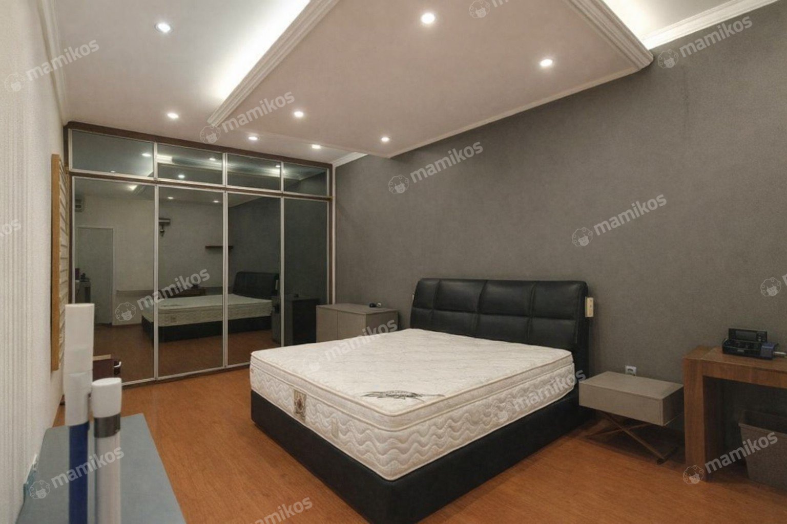 Rumah 4KT 3KM Green Lake City Jakarta Barat