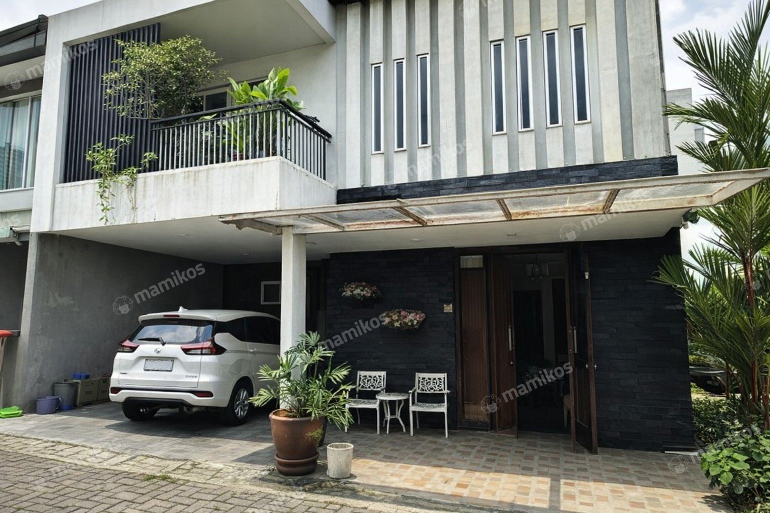 Rumah Sertifikat SHM 4 Kamar Tidur 4 Kamar Mandi Lebak Bulus Jakarta Selatan
