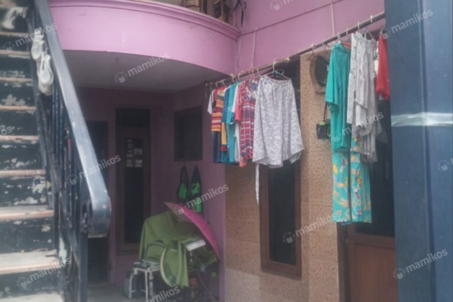 Rumah Sertifikat SHM 8 Kamar Tidur 3 Kamar Mandi Pondok Pinang Jakarta Selatan