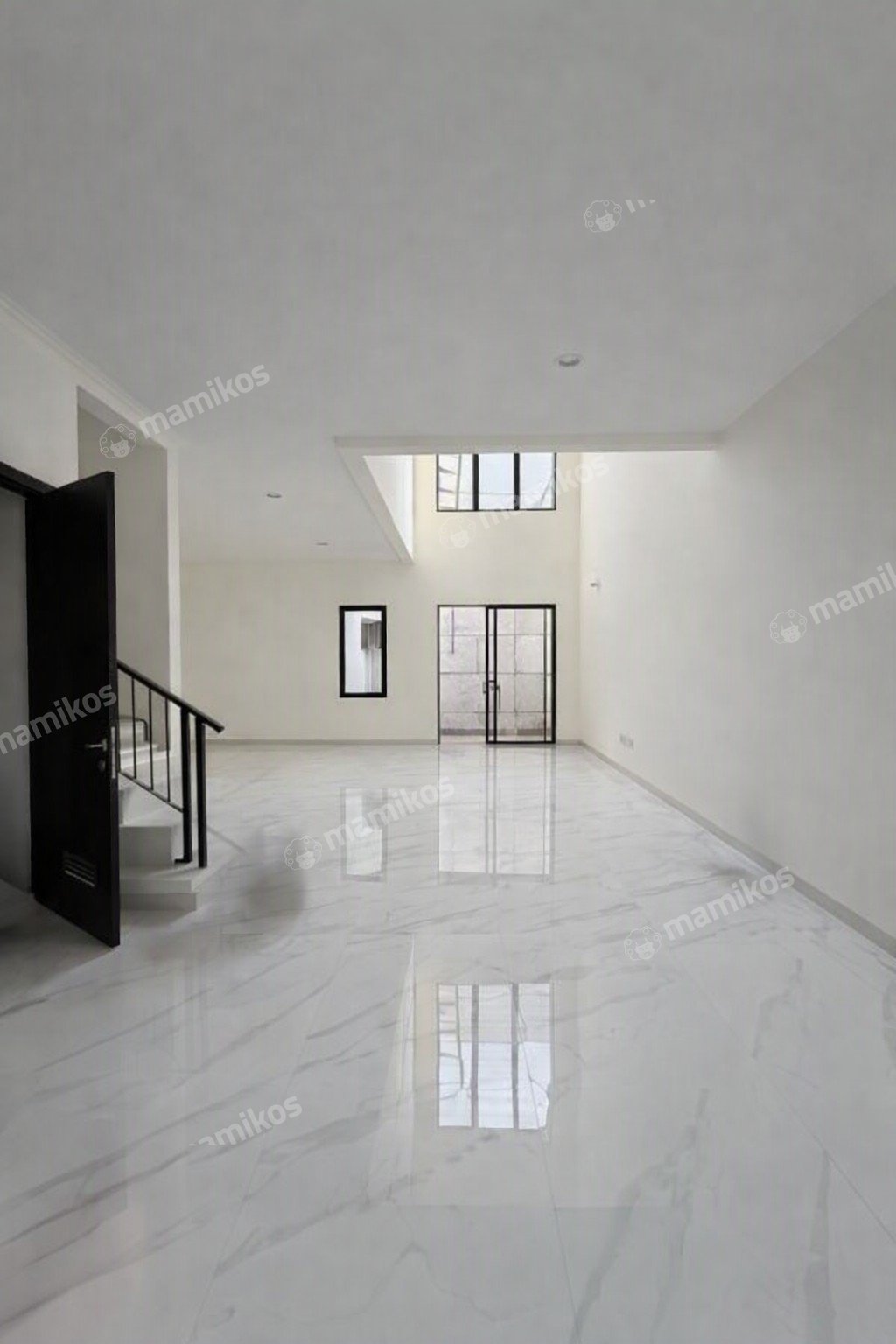 Rumah Sertifikat PPJB 3 Kamar Tidur 3 Kamar Mandi Pantai Indah Kapuk 2 Jakarta Utara - Photo 3