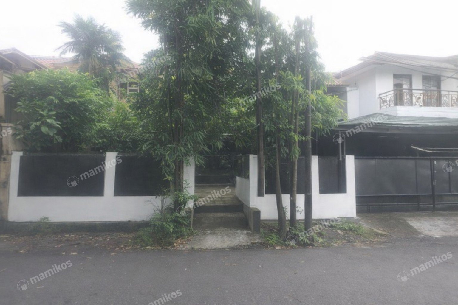 Rumah Sertifikat SHM 5 Kamar Tidur 2 Kamar Mandi Duren Sawit Jakarta Timur