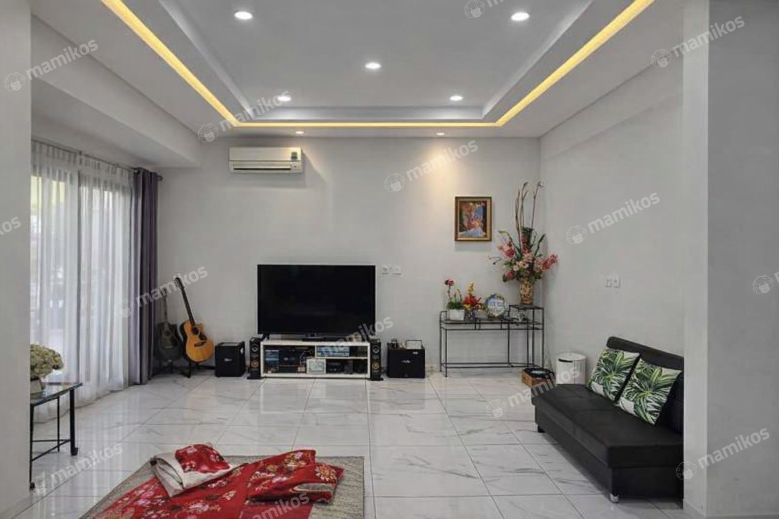 Rumah Sertifikat SHM 4 Kamar Tidur 3 Kamar Mandi Green Lake City Jakarta Barat
