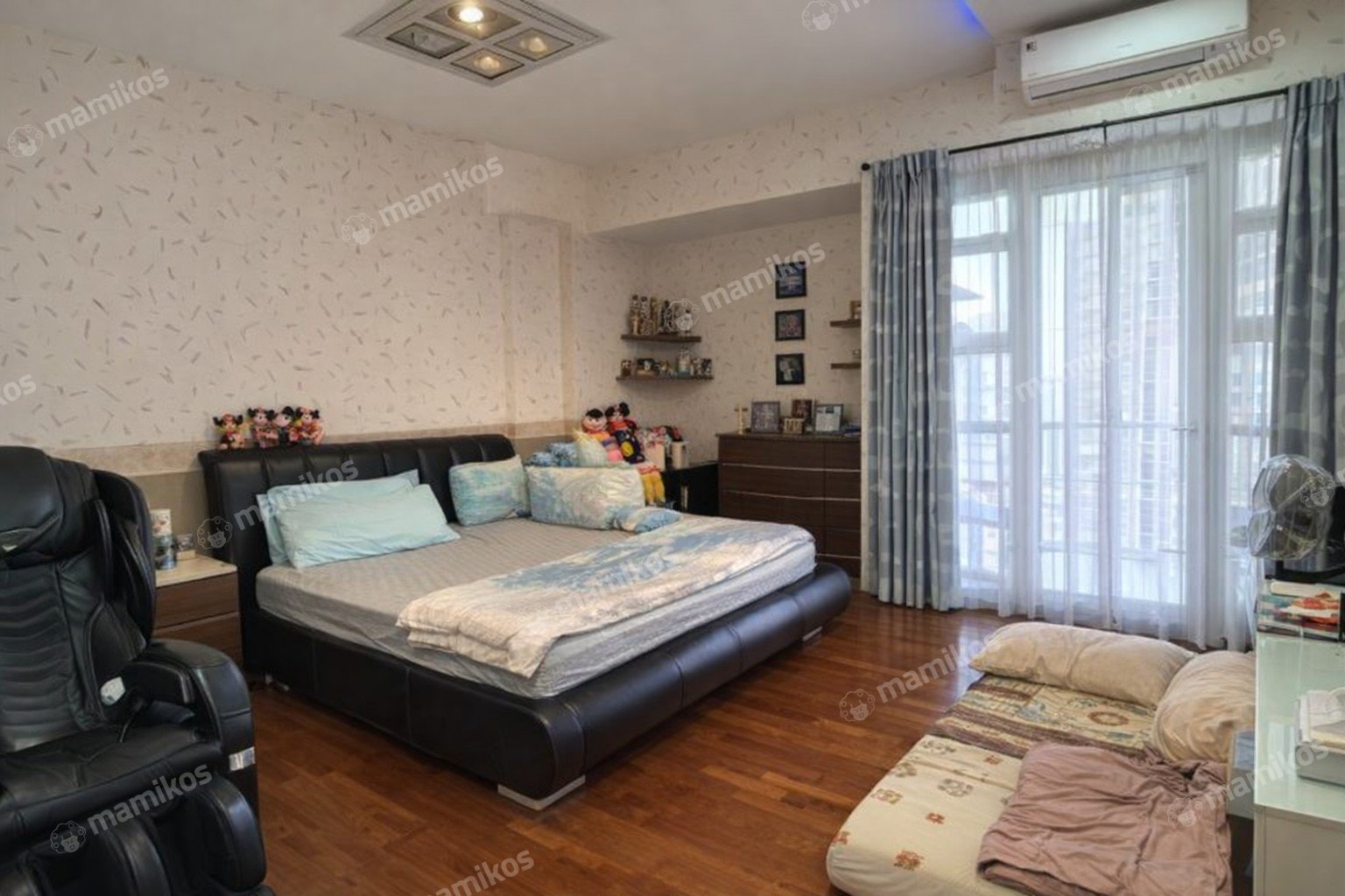 Rumah Sertifikat SHM 6 Kamar Tidur 6 Kamar Mandi Pantai Indah Kapuk Jakarta Utara