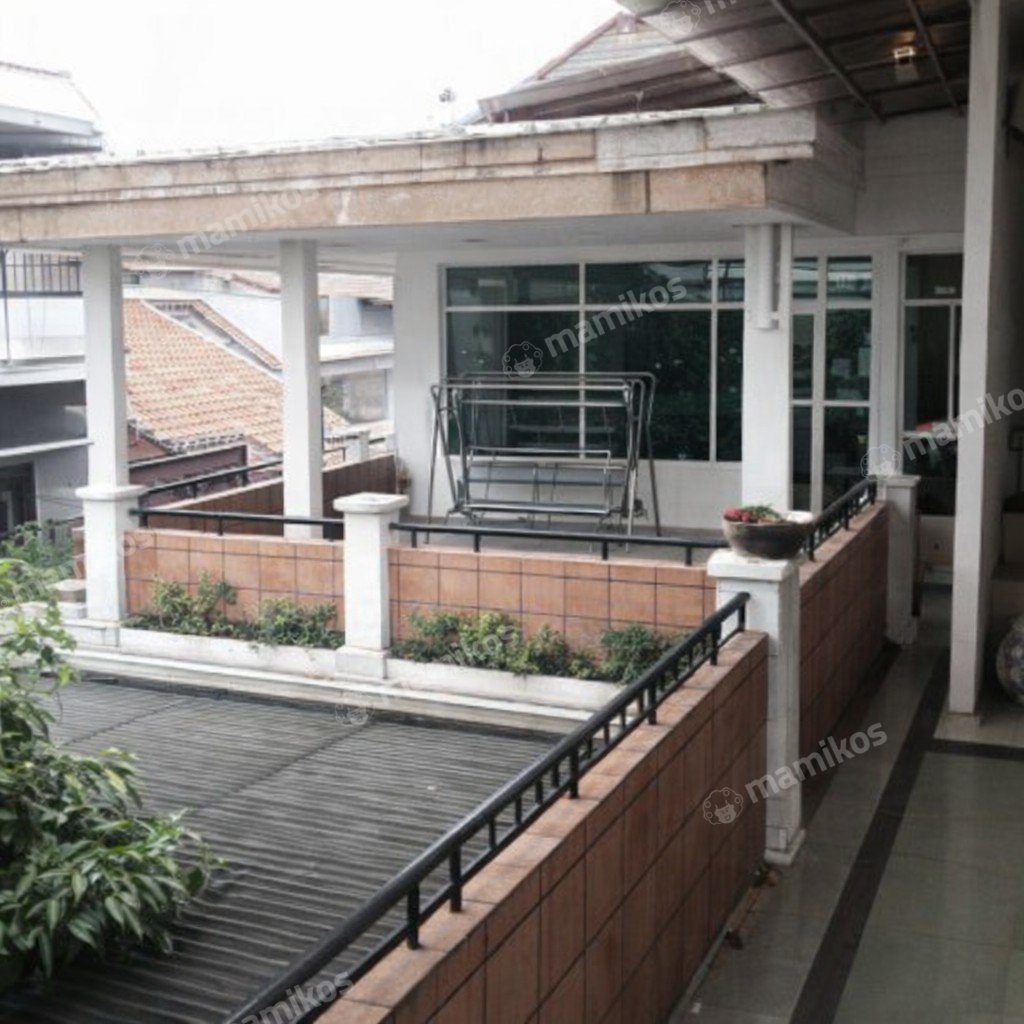 Rumah Sertifikat SHM 7 Kamar Tidur 5 Kamar Mandi Klender Jakarta Timur - Photo 5