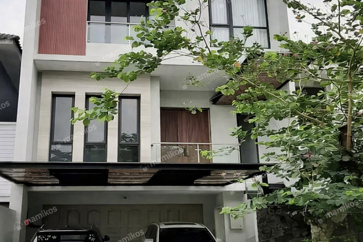 Rumah Sertifikat SHM 7 Kamar Tidur 8 Kamar Mandi Pantai Indah Kapuk Jakarta Utara