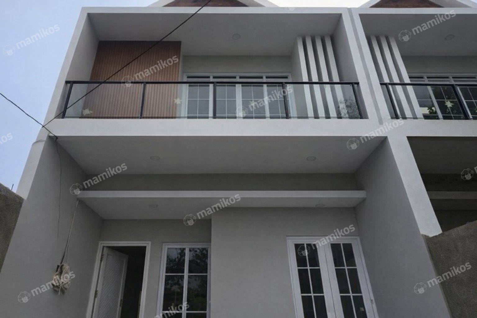Rumah 4KT 3KM Sunrise Garden Jakarta Barat