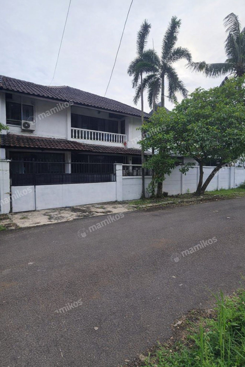 Rumah Sertifikat SHM 5 Kamar Tidur 3 Kamar Mandi Pulomas Jakarta Timur - Photo 2