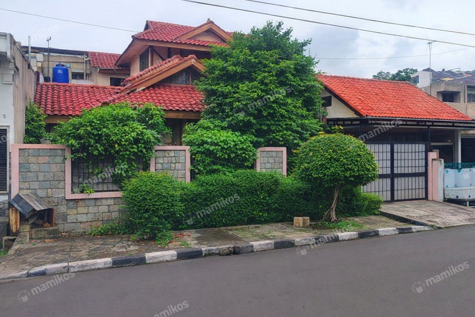 Rumah Sertifikat SHM 7 Kamar Tidur 4 Kamar Mandi Rawamangun Jakarta Timur