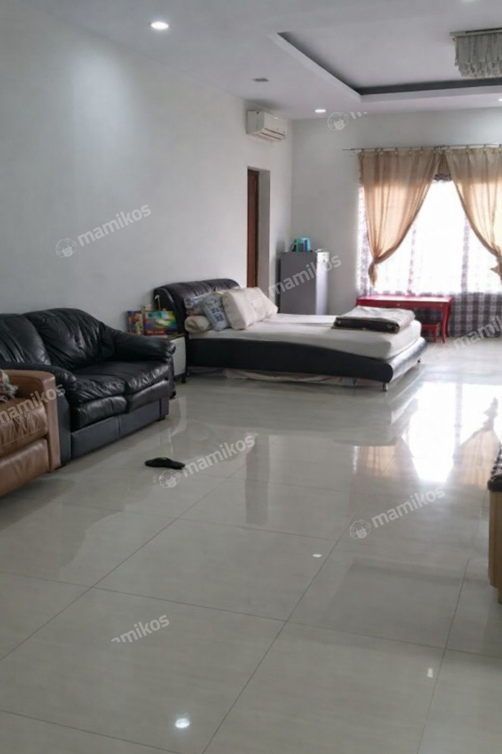 Rumah Sertifikat HGB 4 Kamar Tidur 3 Kamar Mandi Pantai Indah Kapuk Jakarta Utara - Photo 2