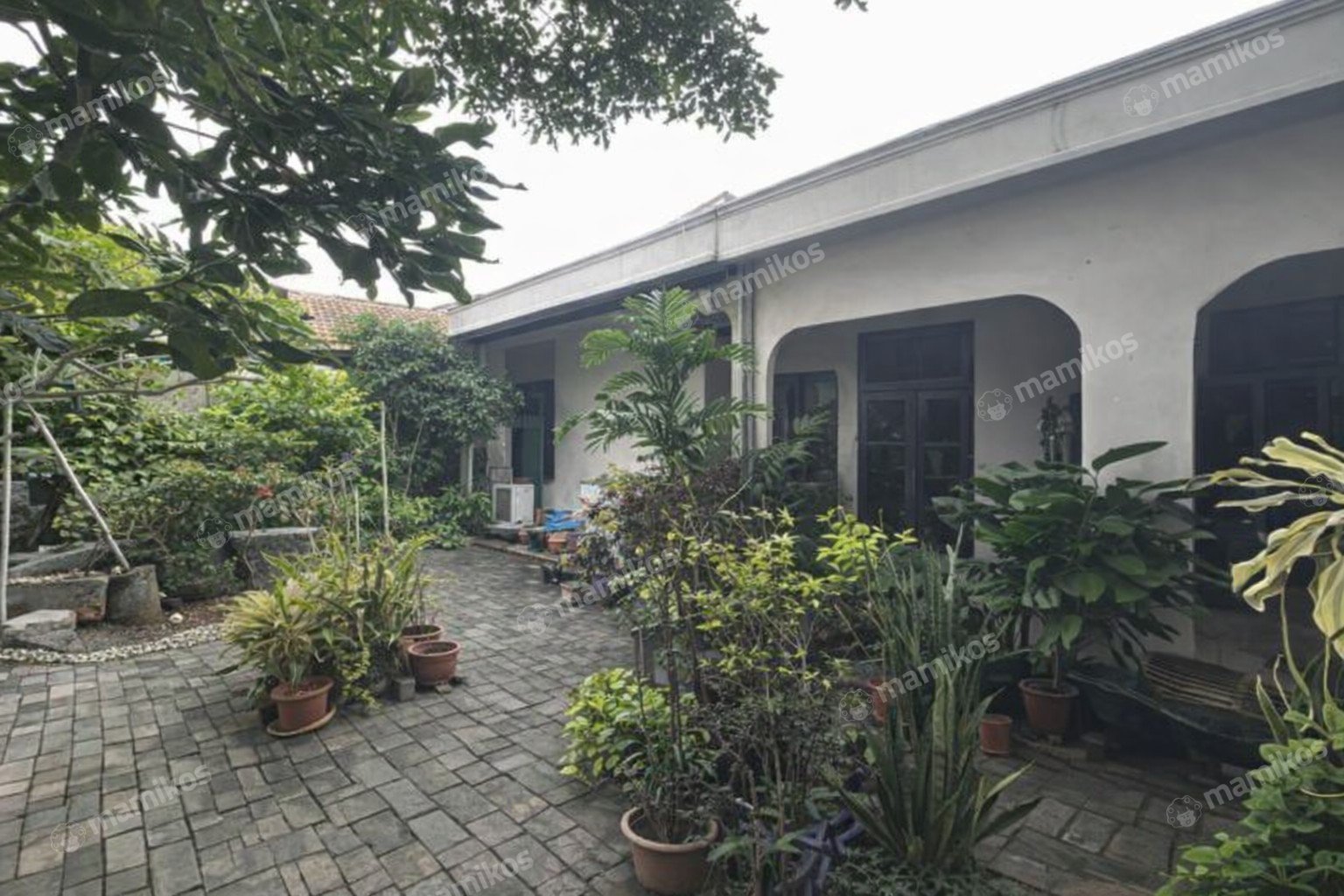 Rumah Sertifikat SHM 3 Kamar Tidur 3 Kamar Mandi Kemanggisan Jakarta Barat