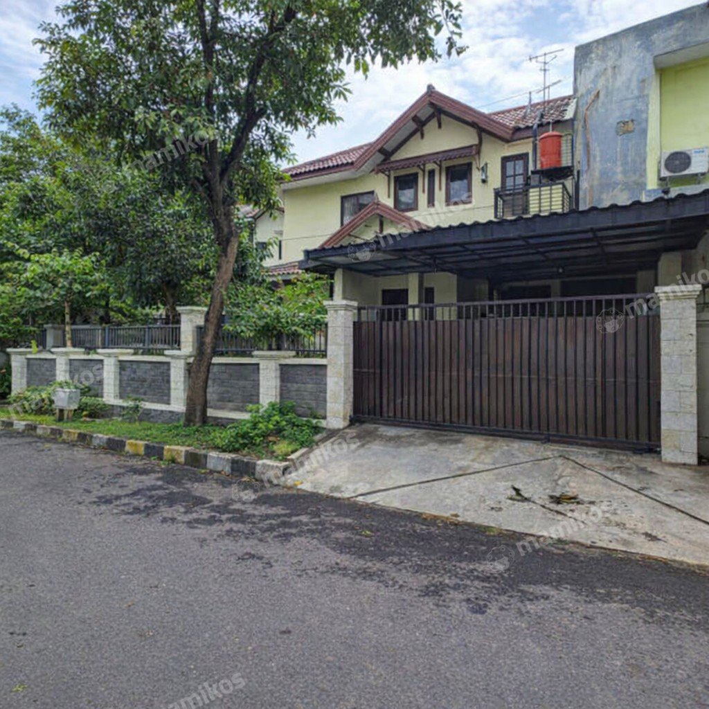 Rumah Sertifikat SHM 3 Kamar Tidur 3 Kamar Mandi Permata Buana Jakarta Barat - Photo 2