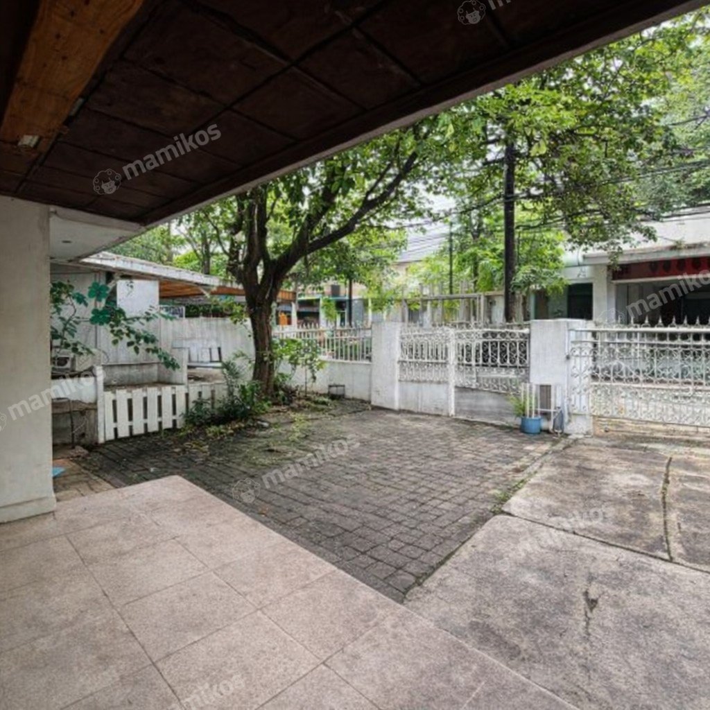 Rumah Sertifikat SHM 6 Kamar Tidur 5 Kamar Mandi Tebet Jakarta Selatan - Photo 5