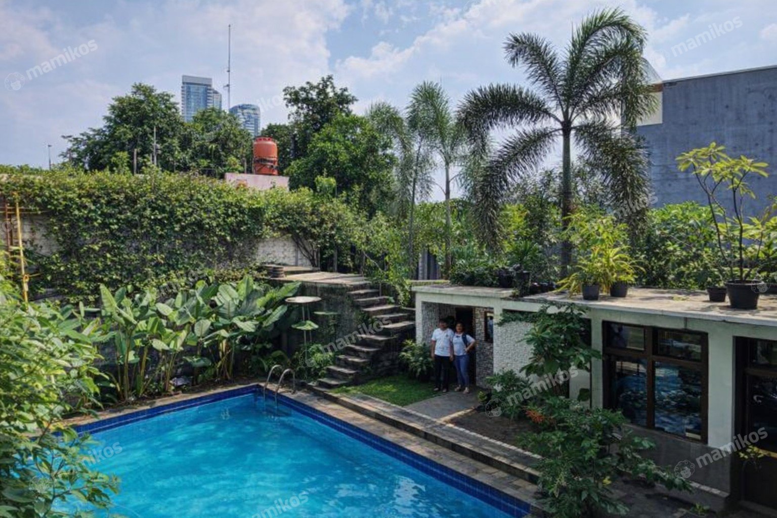Rumah Sertifikat SHM 27 Kamar Tidur 27 Kamar Mandi Kemang Jakarta Selatan