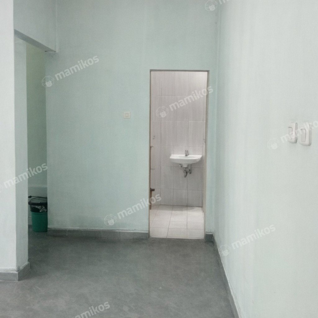 Rumah Sertifikat SHM 4 Kamar Tidur 3 Kamar Mandi Cibubur Jakarta Timur - Photo 4
