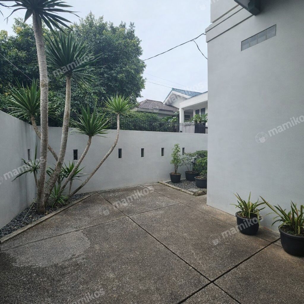 Rumah Sertifikat SHM 4 Kamar Tidur 3 Kamar Mandi Duri Kepa Jakarta Barat - Photo 3