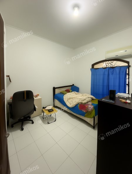 Rumah Sertifikat SHM 6 Kamar Tidur 2 Kamar Mandi Green Lake City Jakarta Barat - Photo 3