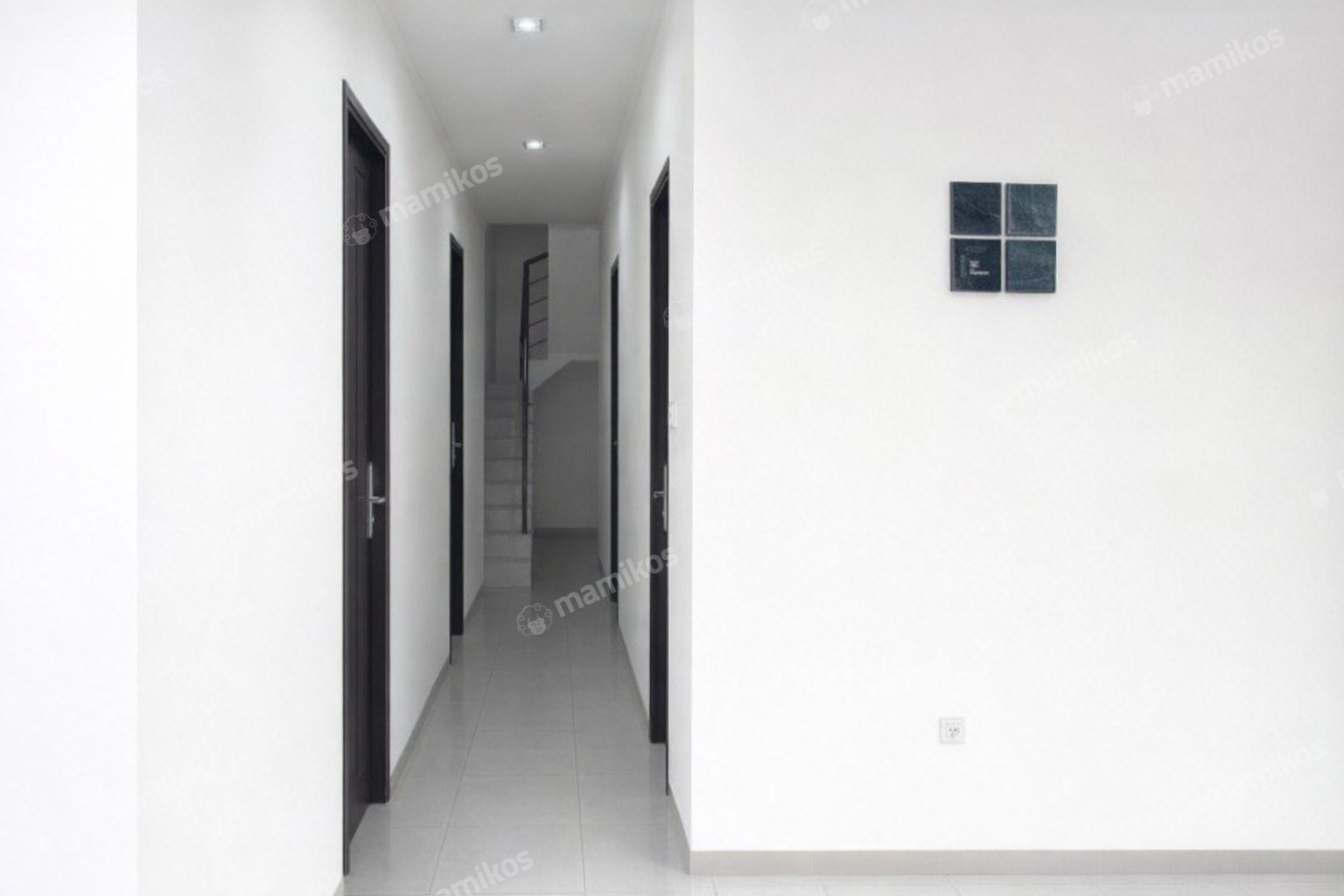 Rumah Sertifikat SHM 17 Kamar Tidur 17 Kamar Mandi Tanjung Duren Jakarta Barat - Photo 2