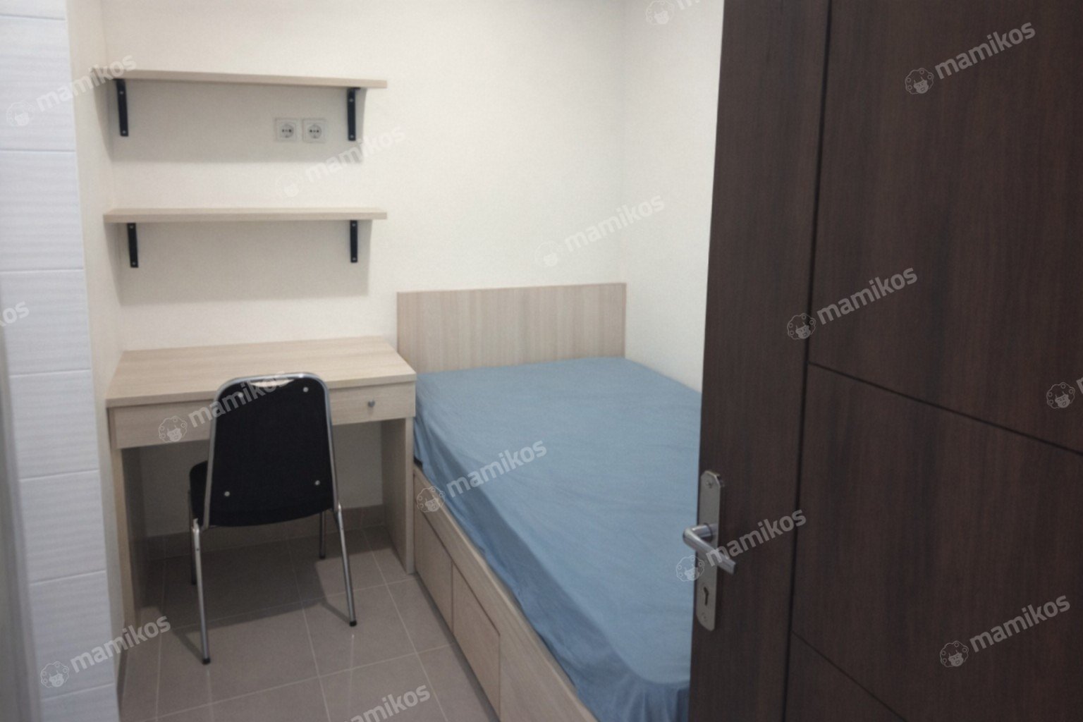 Rumah Sertifikat SHM 17 Kamar Tidur 17 Kamar Mandi Tanjung Duren Jakarta Barat - Photo 4