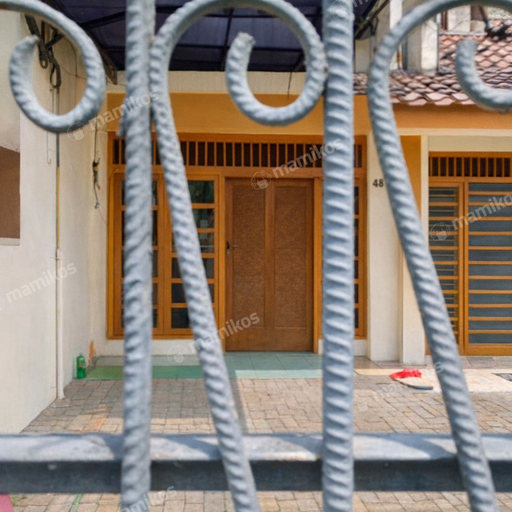 Rumah Sertifikat SHM 2 Kamar Tidur 2 Kamar Mandi Citra Garden Jakarta Barat - Photo 4