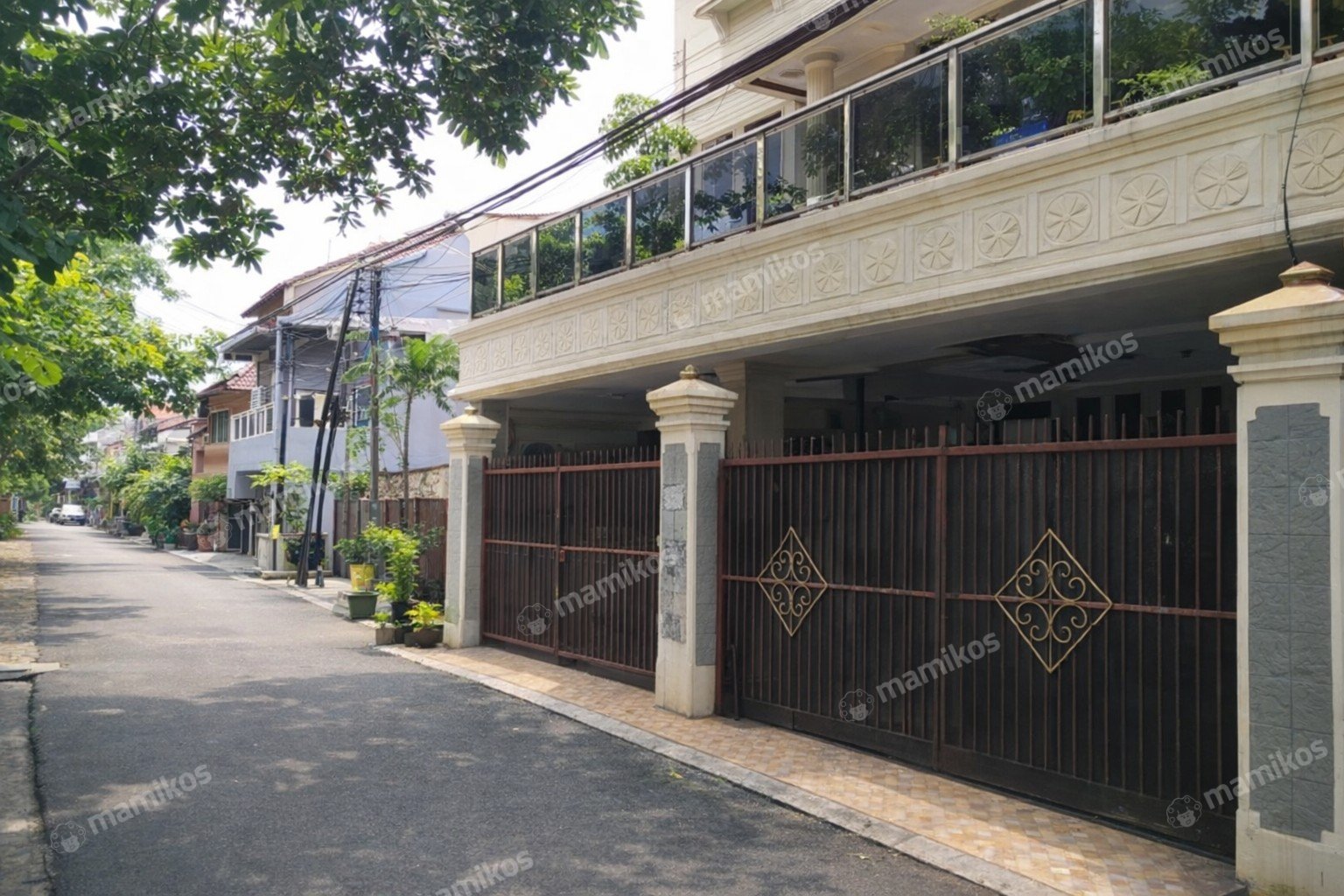 Rumah Sertifikat SHM 4 Kamar Tidur 3 Kamar Mandi Pondok Kelapa Jakarta Timur