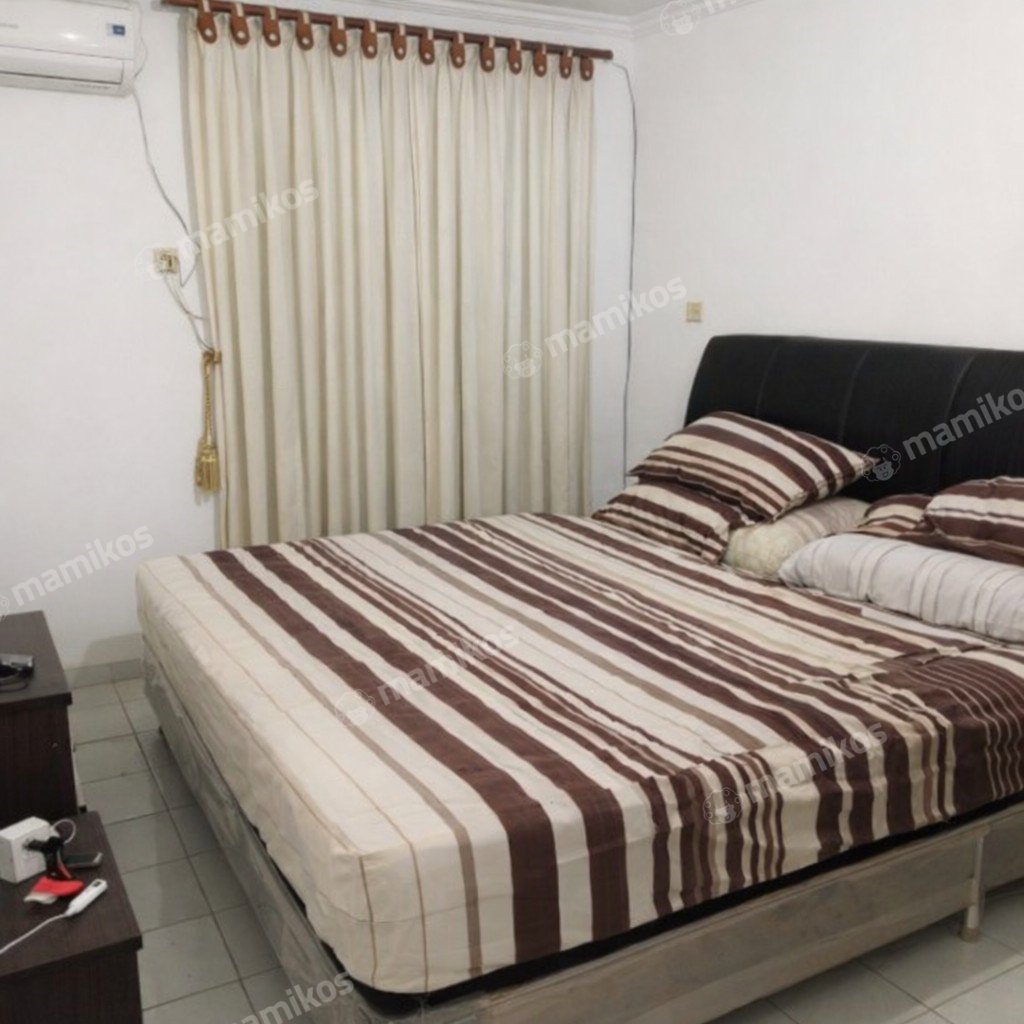 Rumah Sertifikat SHM 3 Kamar Tidur 3 Kamar Mandi Muara Karang Jakarta Utara - Photo 2