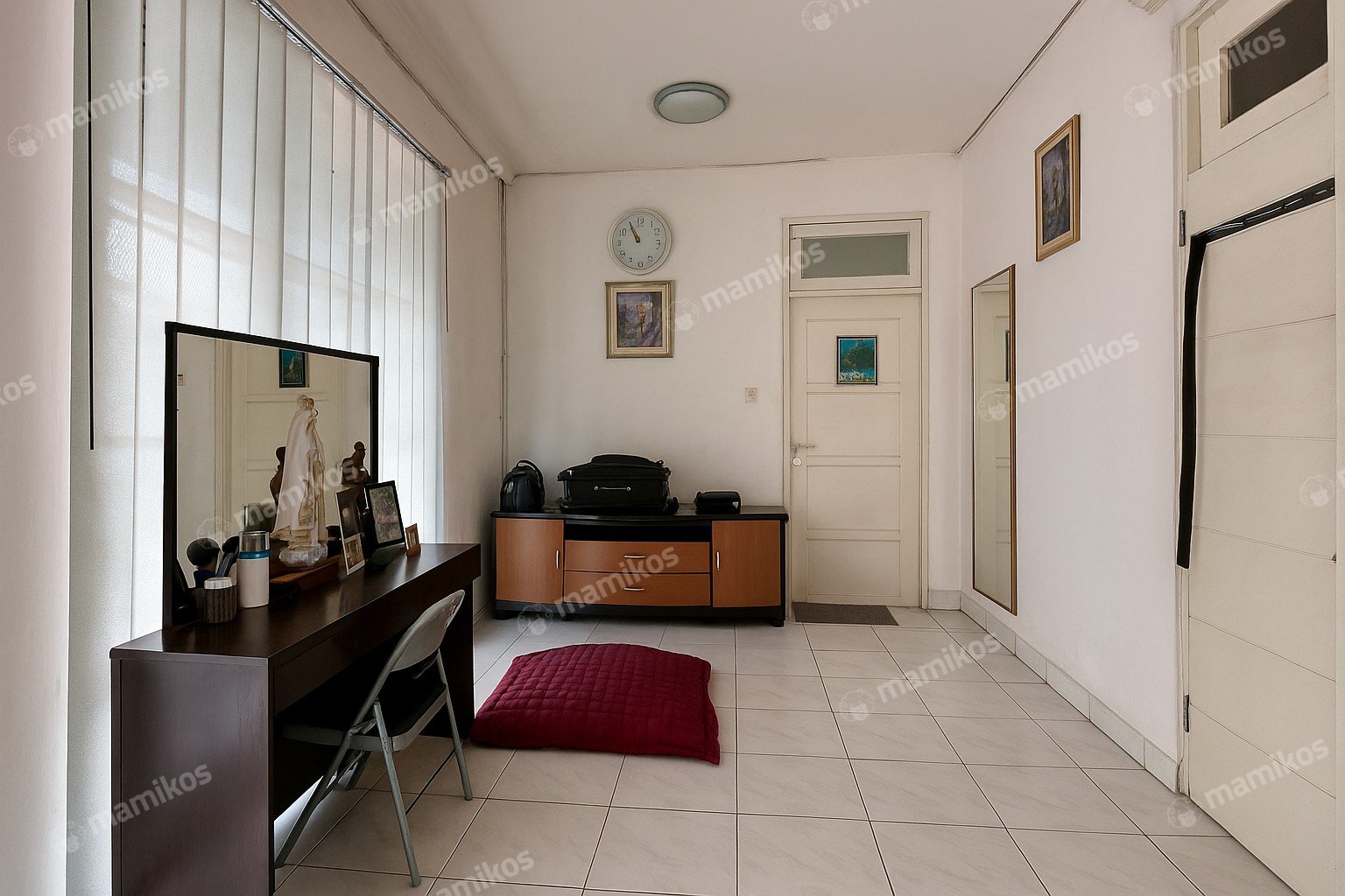 Rumah Sertifikat SHM 3 Kamar Tidur 3 Kamar Mandi Citra Grand Jakarta Timur