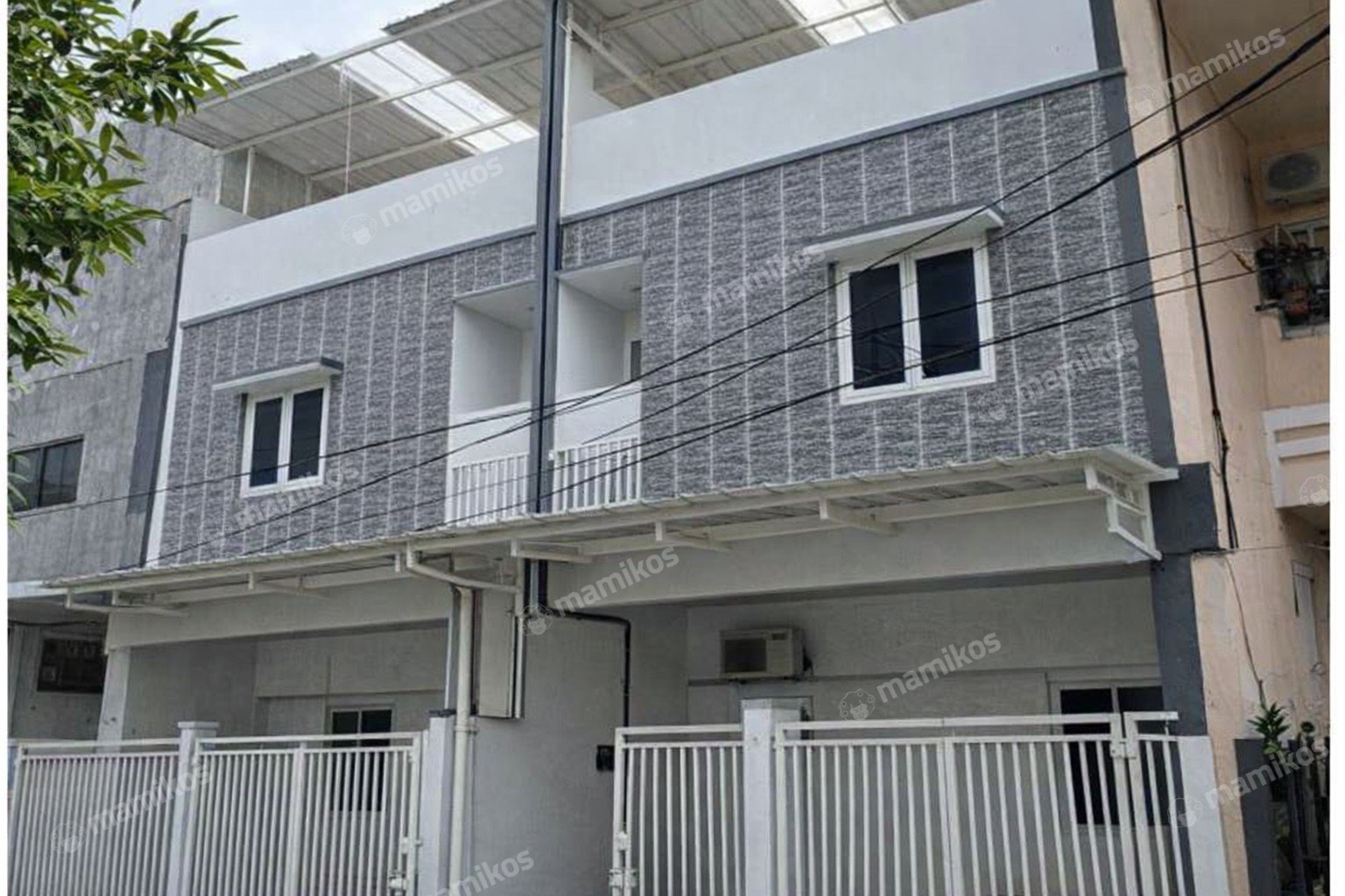 Rumah Sertifikat SHM 10 Kamar Tidur 10 Kamar Mandi Tanjung Duren Jakarta Barat
