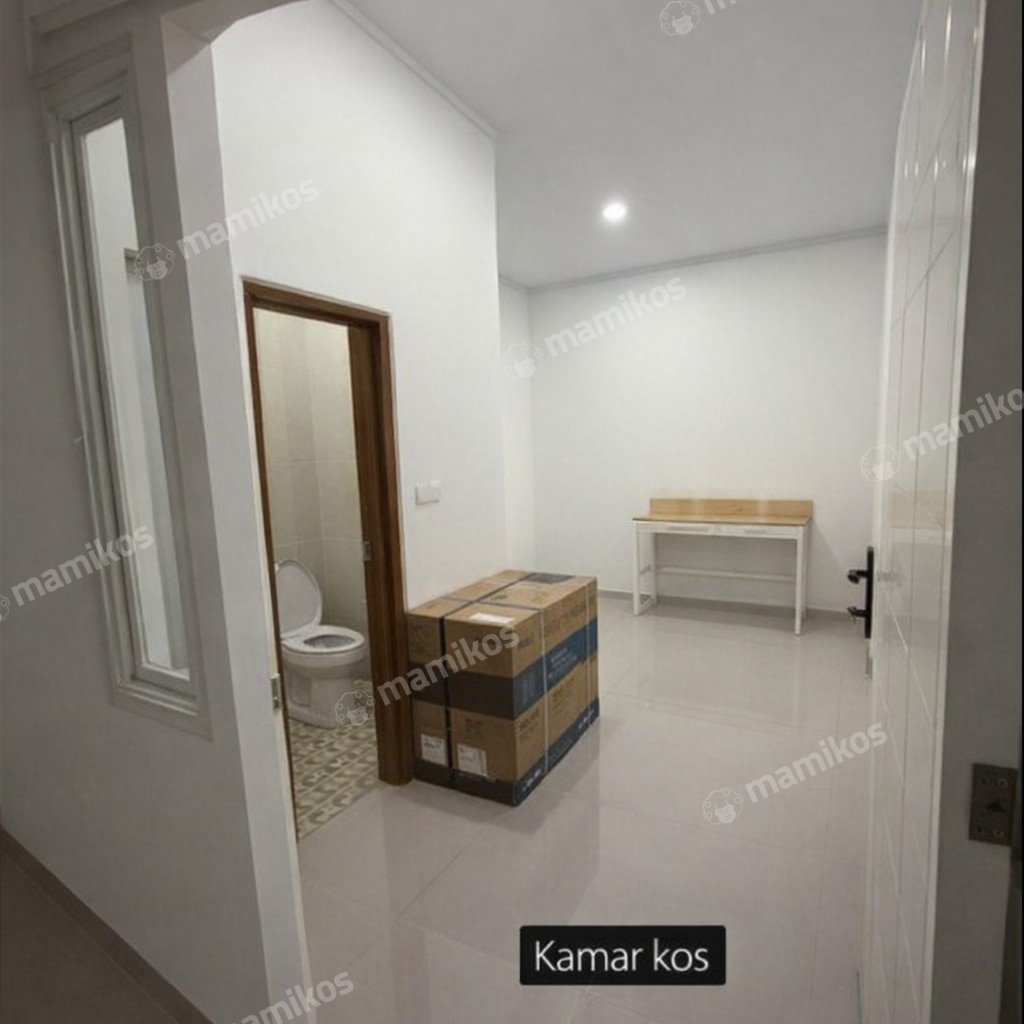 Rumah Sertifikat SHM 10 Kamar Tidur 10 Kamar Mandi Tanjung Duren Jakarta Barat - Photo 3