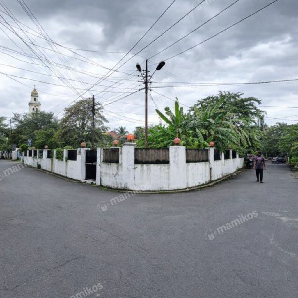 Rumah Sertifikat SHM 11 Kamar Tidur 4 Kamar Mandi Kemanggisan Jakarta Barat - Photo 2