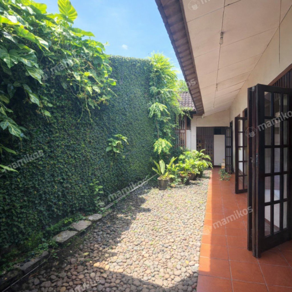 Rumah Sertifikat SHM 3 Kamar Tidur 2 Kamar Mandi Cipete Jakarta Selatan - Photo 2