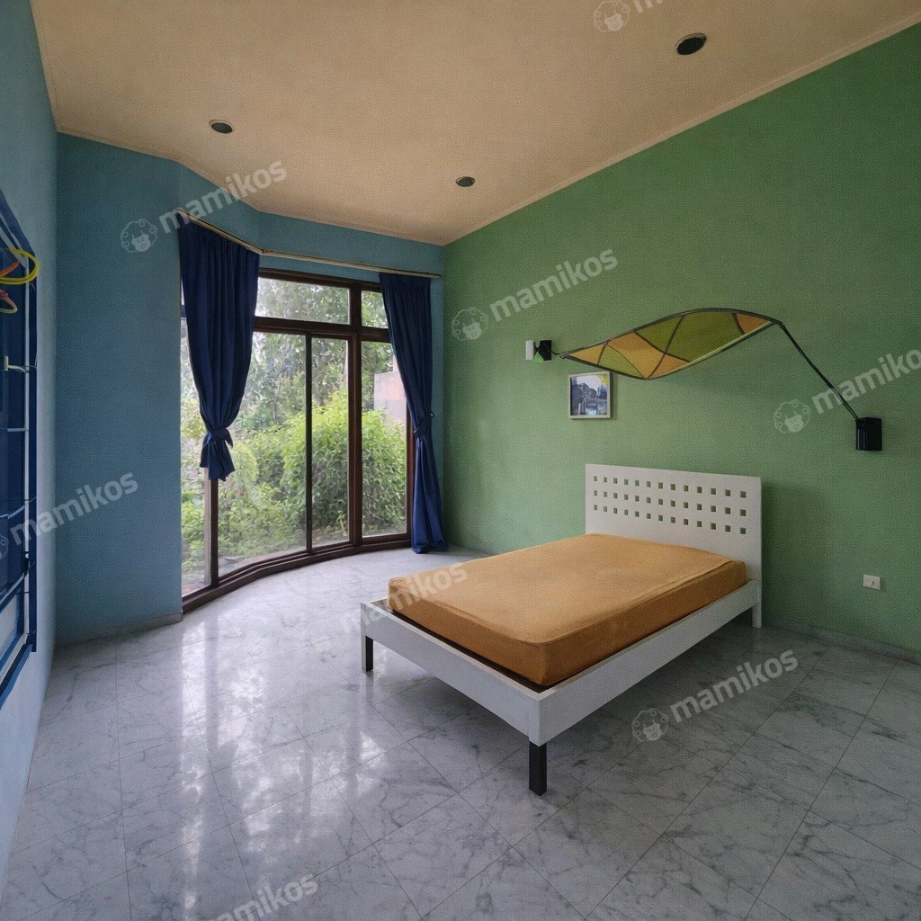 Rumah Sertifikat SHM 5 Kamar Tidur 3 Kamar Mandi Gandaria Jakarta Selatan - Photo 5
