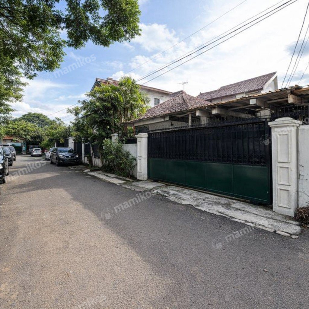 Rumah Sertifikat SHM 6 Kamar Tidur 4 Kamar Mandi Tebet Jakarta Selatan - Photo 4