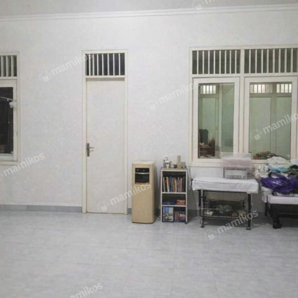 Rumah Sertifikat SHM 7 Kamar Tidur 3 Kamar Mandi Mampang Prapatan Jakarta Selatan - Photo 4