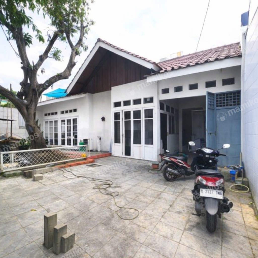Rumah Sertifikat SHM 5 Kamar Tidur 4 Kamar Mandi Taman Surya Jakarta Barat - Photo 4