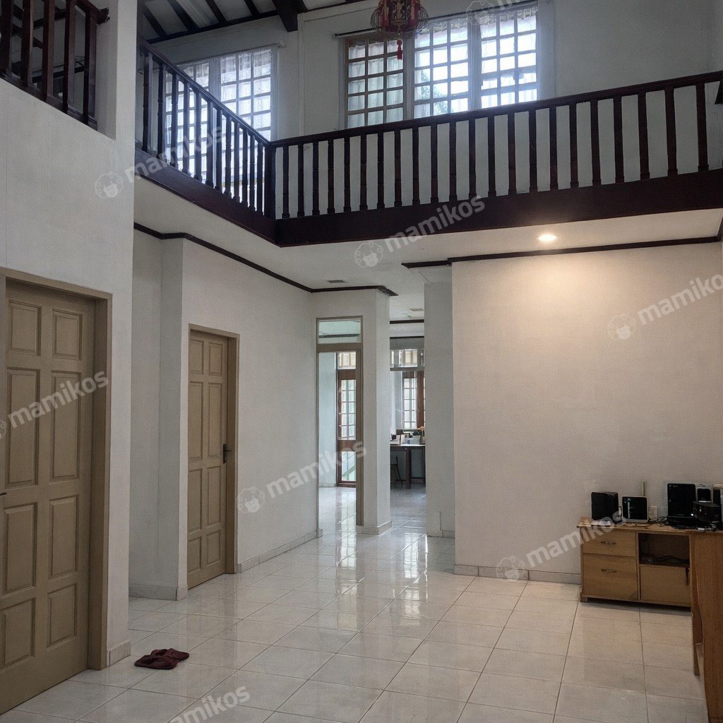 Rumah Sertifikat SHM 5 Kamar Tidur 4 Kamar Mandi Taman Surya Jakarta Barat - Photo 5