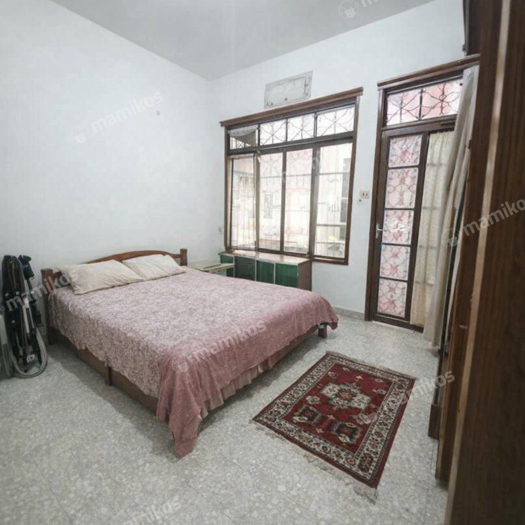 Rumah Sertifikat SHM 4 Kamar Tidur 3 Kamar Mandi Kayu Putih Jakarta Timur - Photo 5