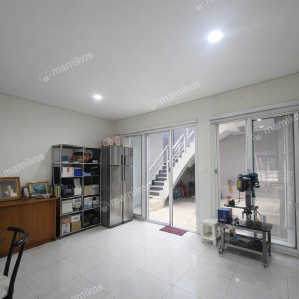Rumah Sertifikat SHM 3 Kamar Tidur 3 Kamar Mandi Cengkareng Jakarta Barat - Photo 2
